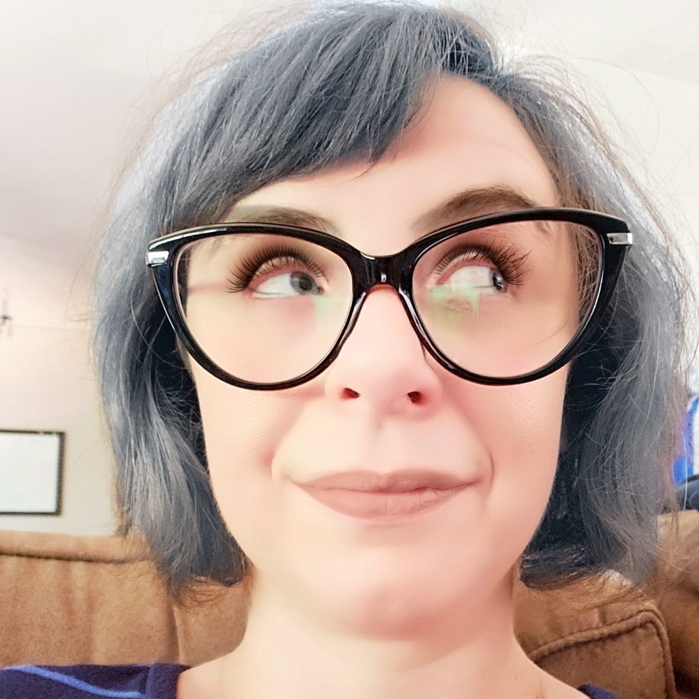 Meet your Posher, Joy